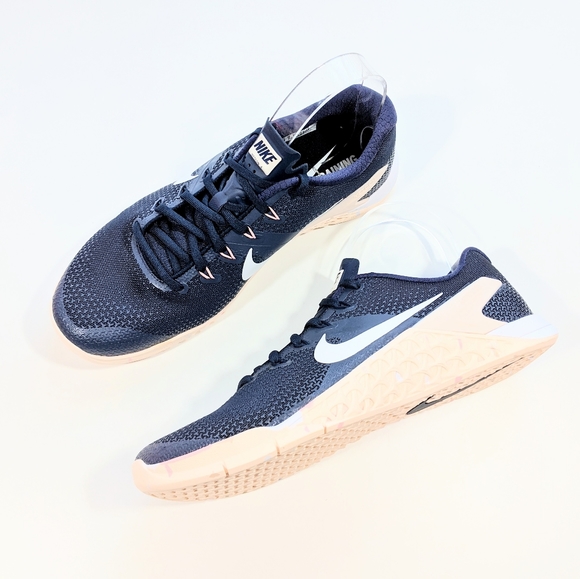 nike metcon 4 obsidian